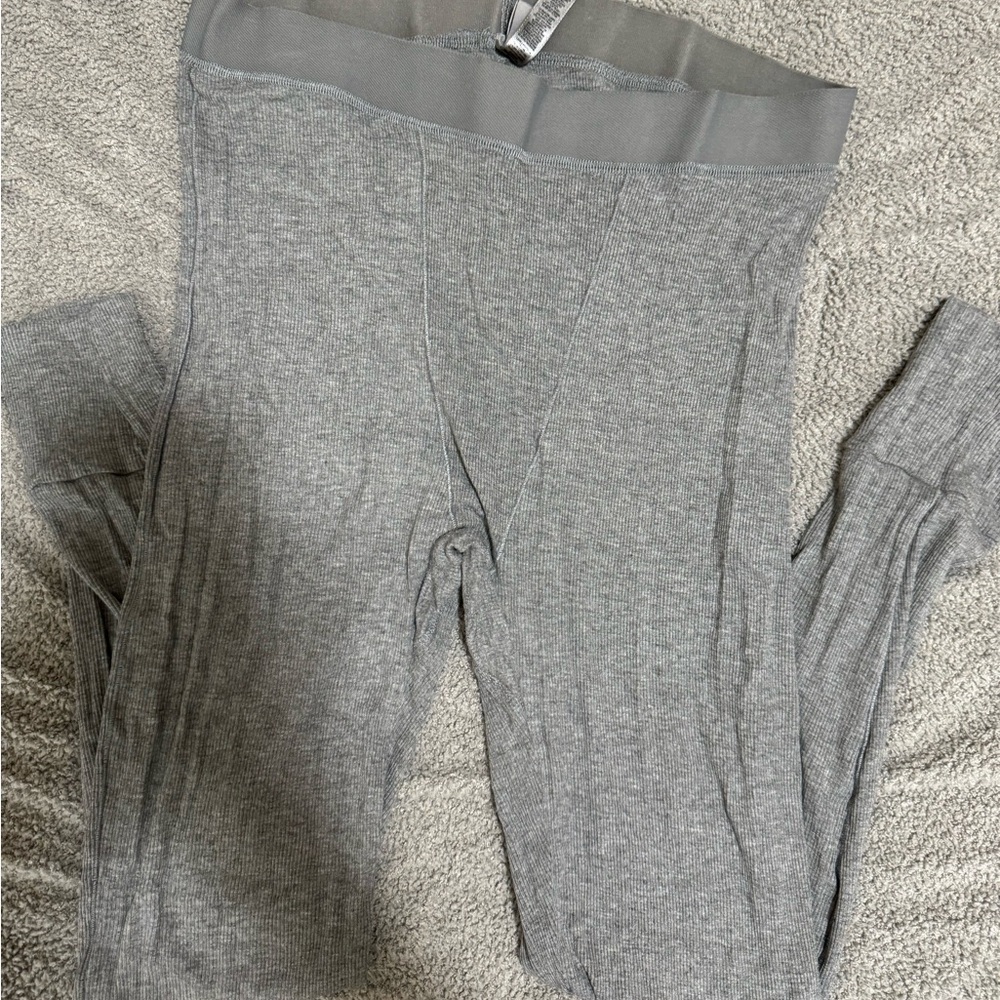 Skims soft lounge leggings